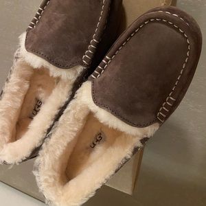 UGG Ansley Size 6 NIB NWT